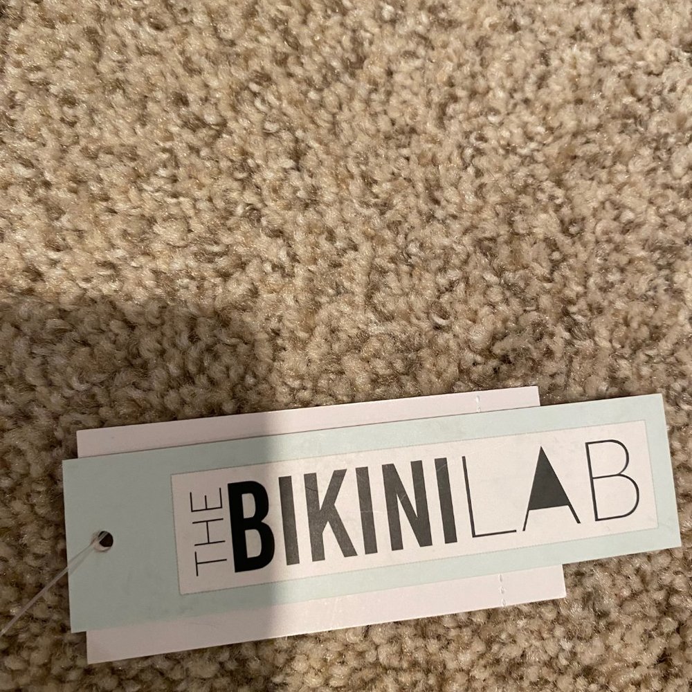 Bikini Lab - One Piece - Picture 2 of 3